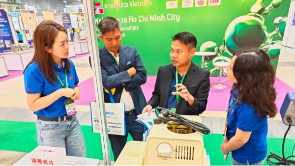 展會(huì)進(jìn)行時(shí)|長(zhǎng)城科工貿(mào)亮相越南慕尼黑生化分析展，現(xiàn)場(chǎng)咨詢(xún)與洽談熱度持續(xù)攀升！