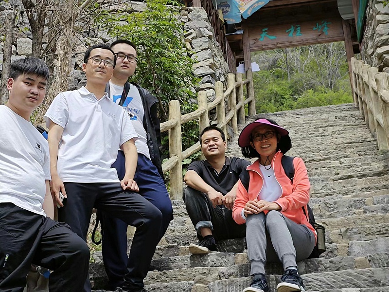 技術(shù)員工照